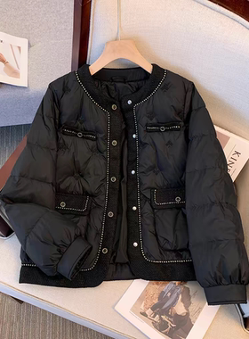 黑色小香风轻薄羽绒服