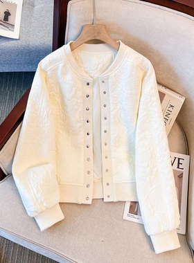 圆领提花短款外套