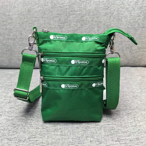 新品 卡通三层迷你斜挎包可爱手机包潮流薯条包新年红小熊4007