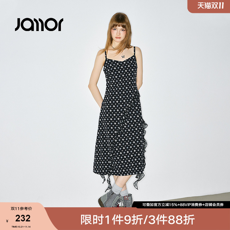 Jamor加墨时尚吊带连衣裙子2025年秋冬季新款碎花裙子