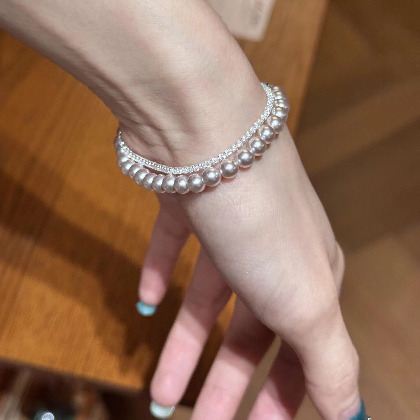 曼塔玫瑰珍珠手链双层锆石抽拉款轻奢叠戴手饰品闺蜜同款生日礼物