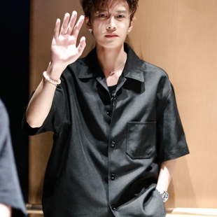 寬松休閑襯衫 任嘉倫同款 百搭男士 襯衣青春時(shí)尚 潮 春夏黑色翻領(lǐng)短袖