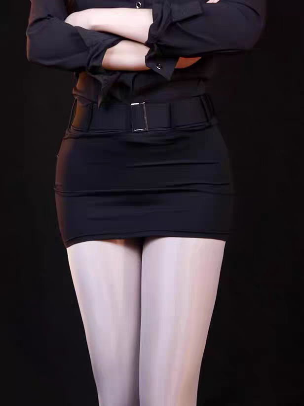 辣妹包臀裙半身裙夏2025新款性感御姐通勤超短裙