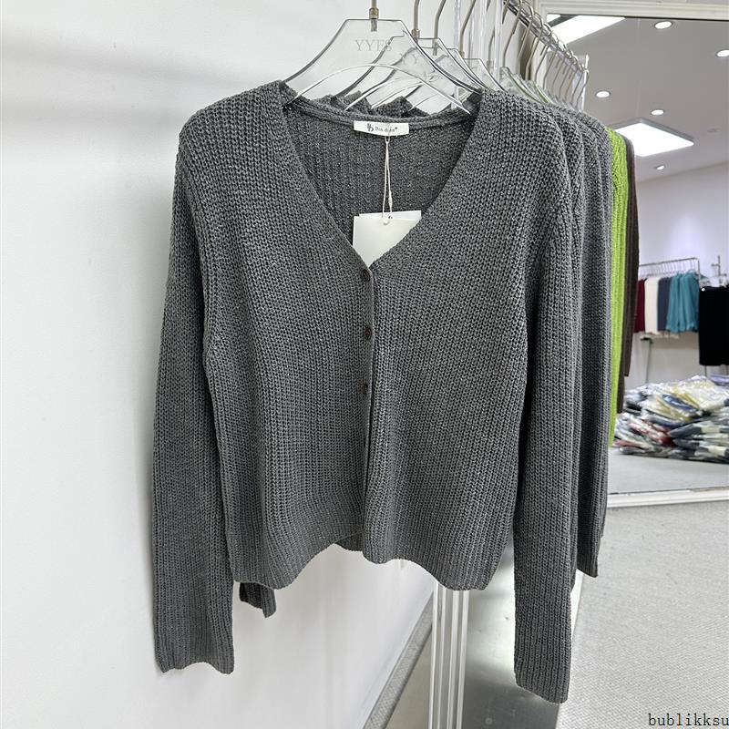 缤典BD韩系洋气V领显瘦长袖针织开衫秋新款宽松减龄薄外套女56621