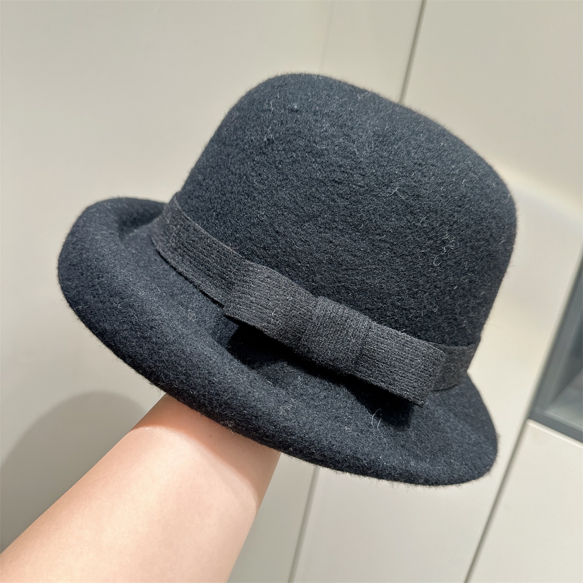 法式复古羊毛蝴蝶结礼帽秋冬高级感卷边帽子女气质优雅名媛风盆帽