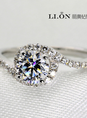 轻奢四爪扭壁60分镶钻婚戒女士