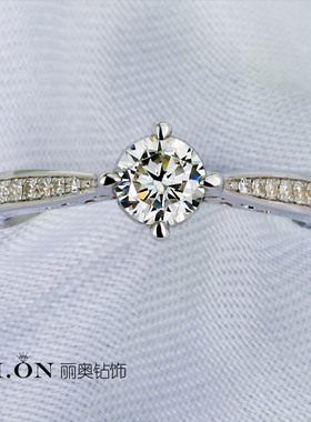 简约轻奢50分莫桑石求婚银戒指