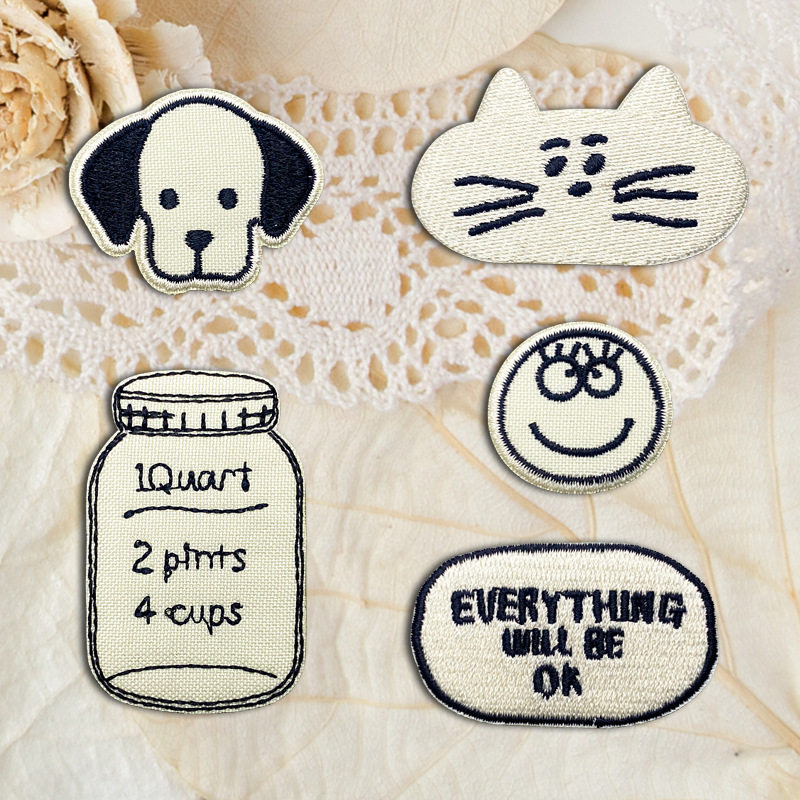 羽绒服补丁贴绣花标黑白时尚刺绣贴衣服裤子补洞贴包包饰品布贴花