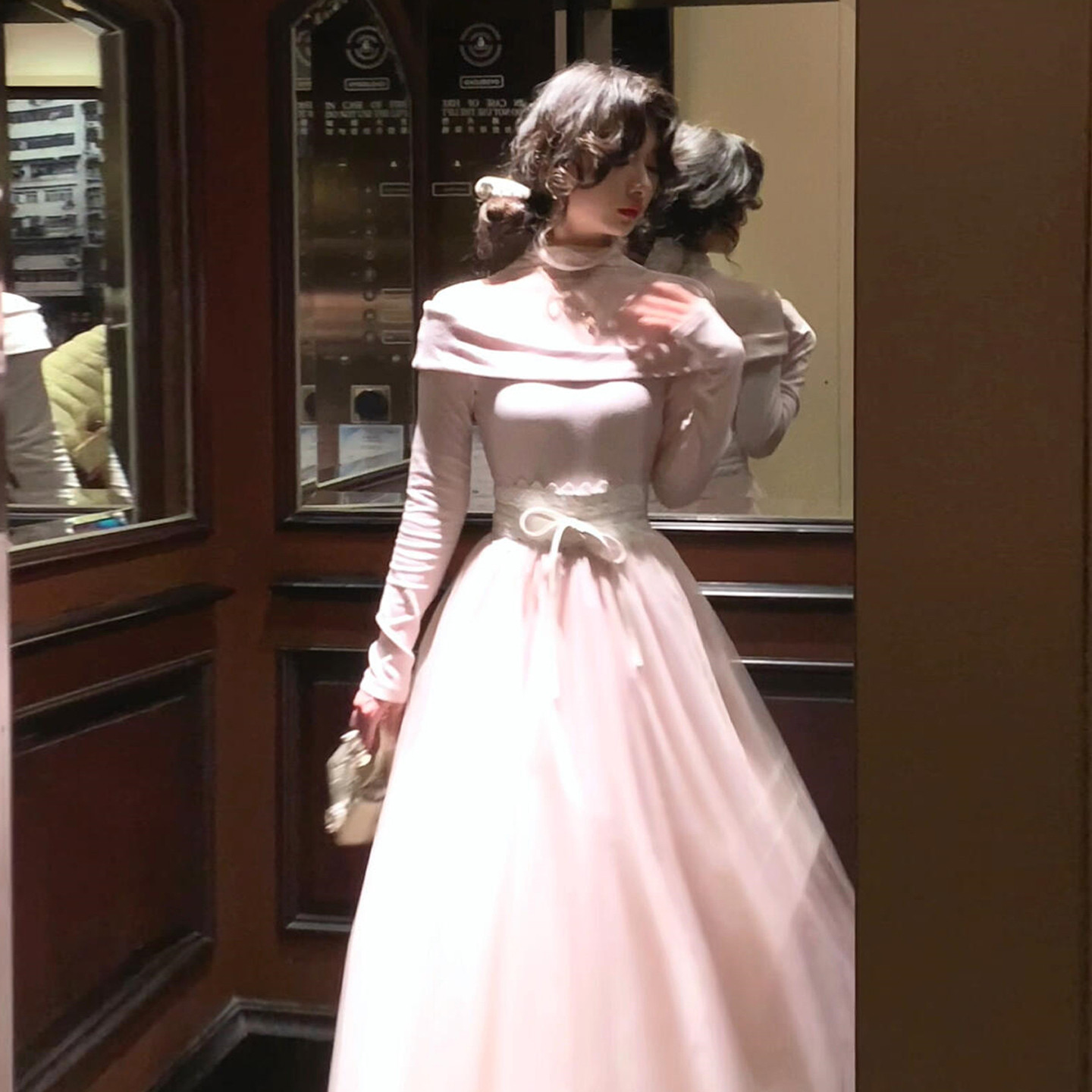 法式甜美风粉色A字连衣裙女2026长袖蝴蝶结收腰少女温柔风长裙