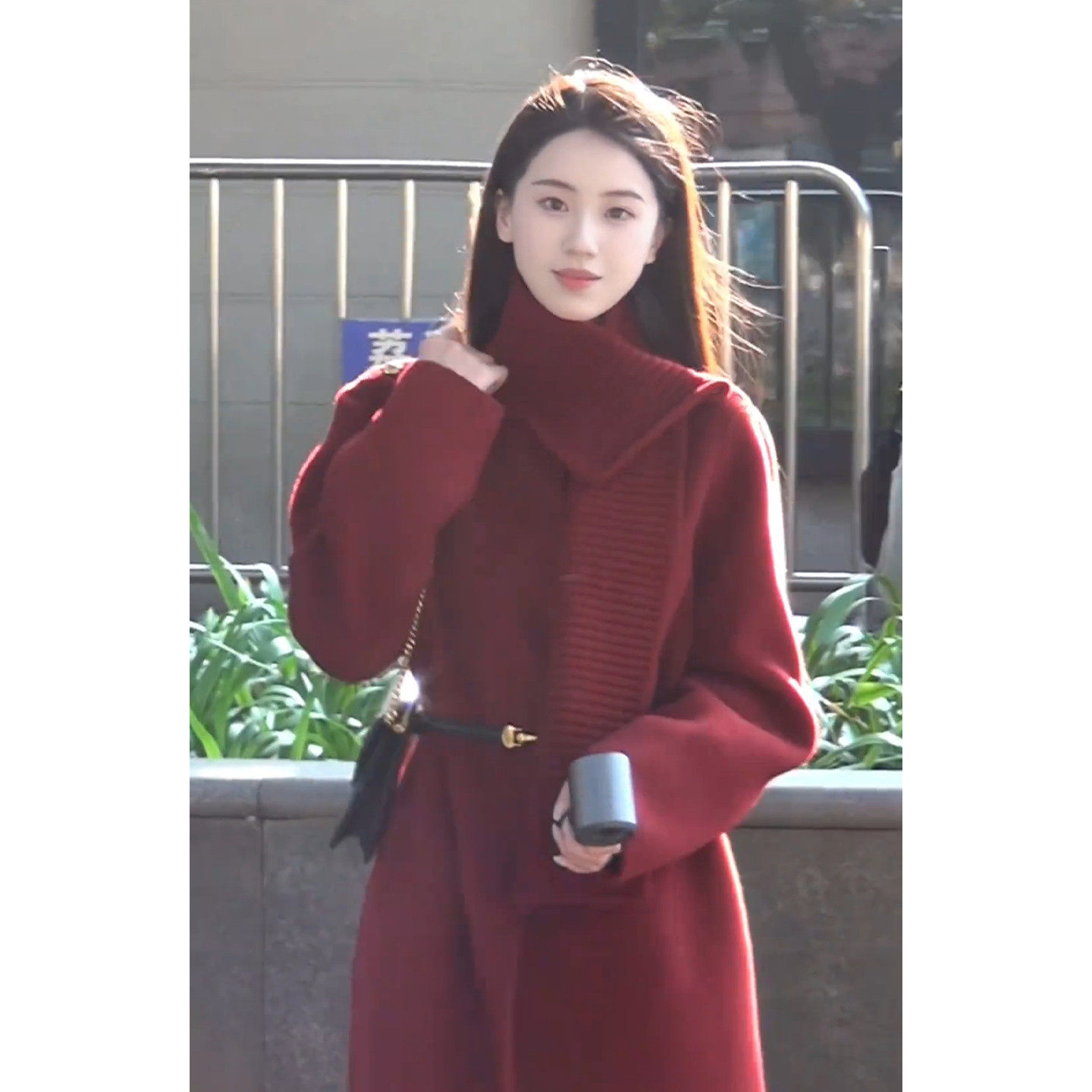 新年战袍红色毛呢外套女秋季2026新款中长款系带腰带保暖大衣新年