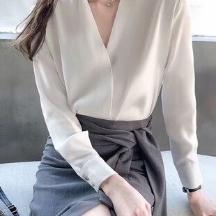 无领白衬衫女抗皱工作服上衣春秋高级感气质雪纺v领职业长袖衬衣