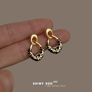 明天见ohh时尚 几何镂空耳饰工厂 感复古风中古质感珐琅滴釉新款