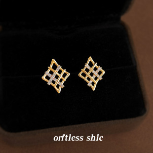 明天见ohh原创设计时尚 通勤百搭轻奢风耳钉 感锆石网格气质新款