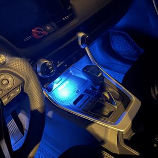 适用丰田卡罗拉锐放脚窝灯威飒凌放雷凌脚窝灯无损加装氛围灯脚灯