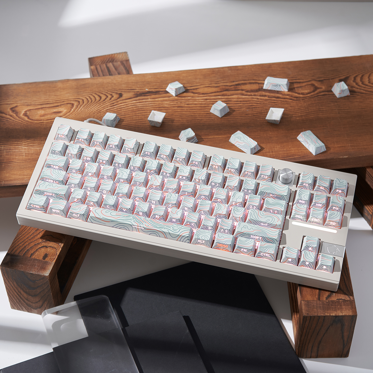 PBT热升华原厂黑/白峡谷侧透键帽