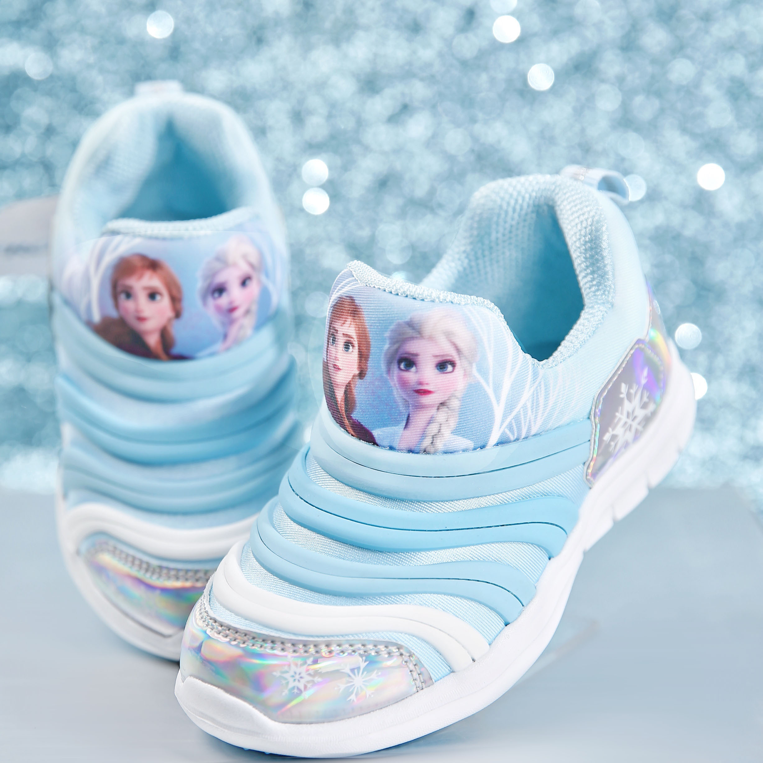 迪士尼冰雪奇缘新款童鞋艾莎运动鞋爱莎公主运动鞋透气防滑运动鞋
