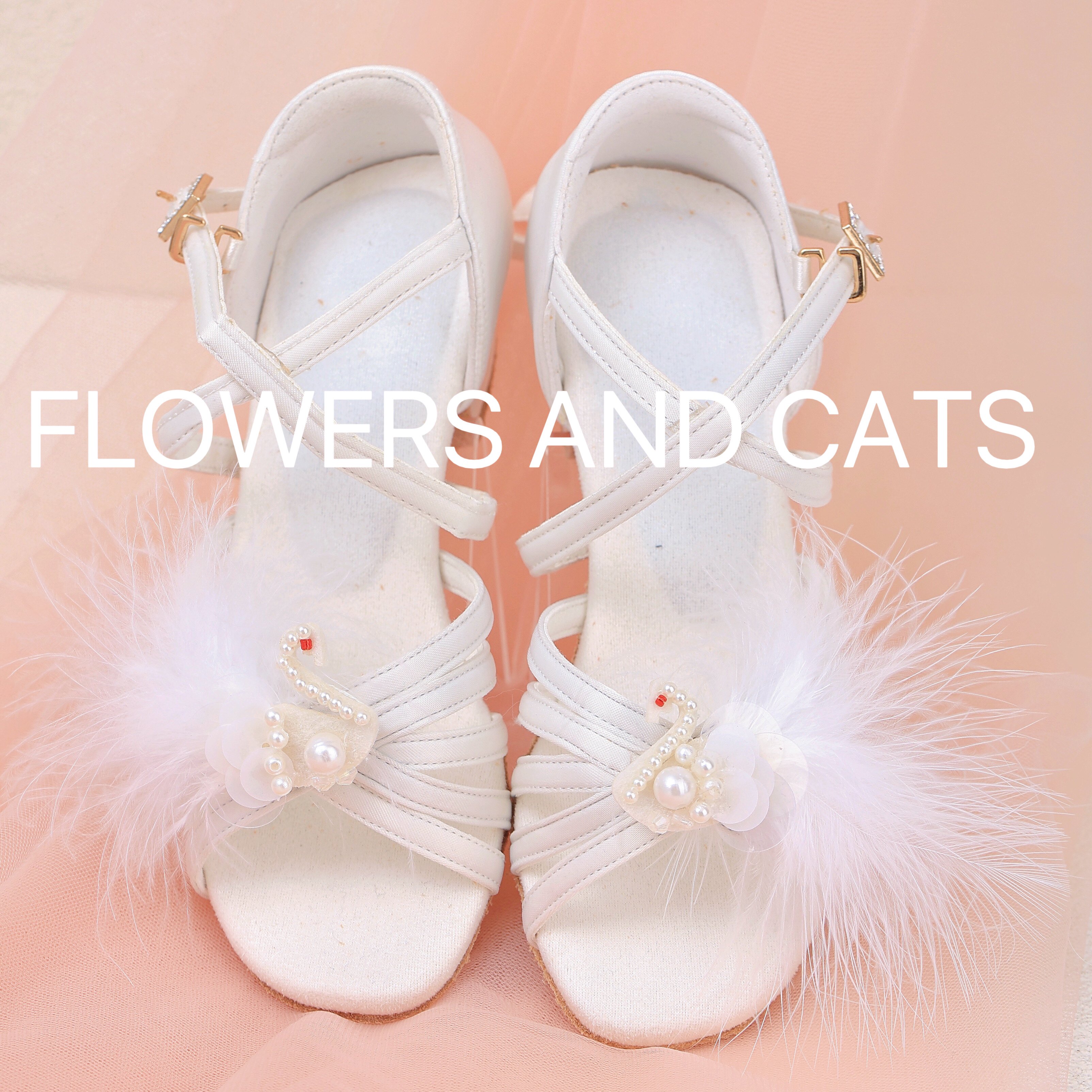 拉丁舞鞋女童儿童白色专业女孩软底夏季少儿新款舞蹈初学者跳舞鞋