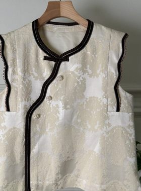 小艺欧货女装2026春季新款中式风圆领盘扣提花气质坎肩背心26621H