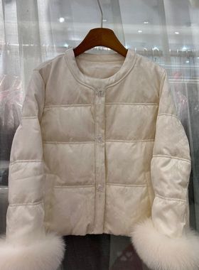 小艺欧货女装2025冬季狐狸毛袖口圆领提花白鸭绒保暖羽绒服25872H