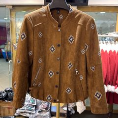 2026春季新款时尚小立领长袖单排扣刺绣双口袋百搭外套女26231H