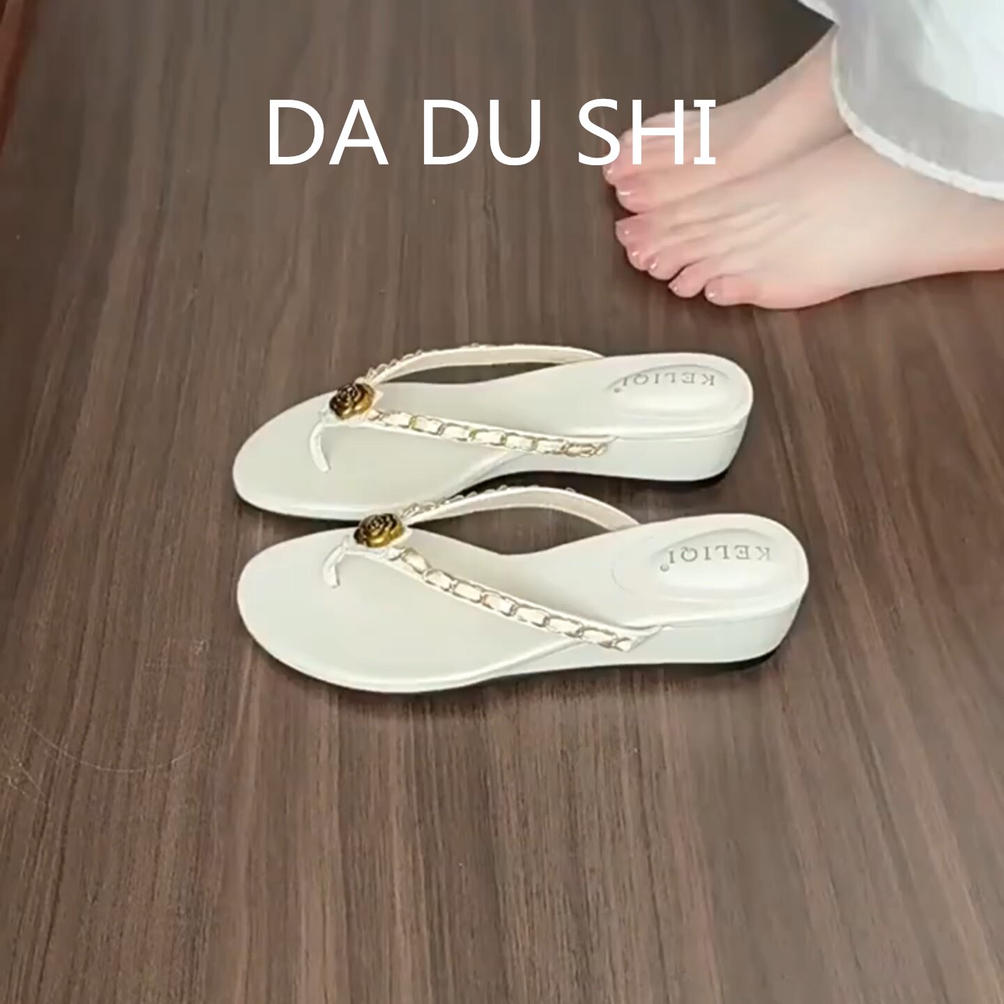 羊皮版！花朵金属扣夹趾