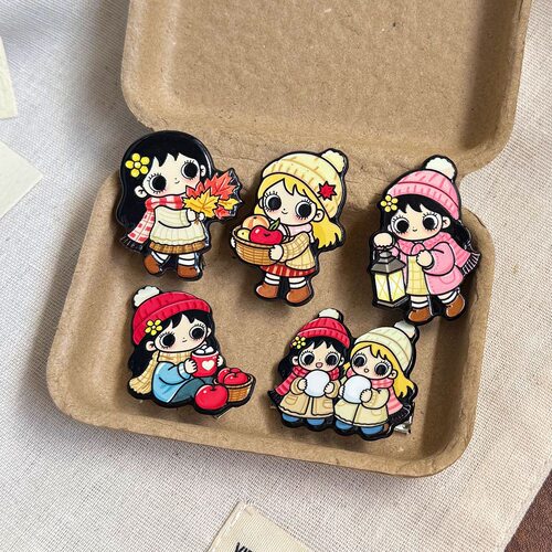 新款浮雕卡通大眼睛小女孩发夹精雕板材侧边刘海夹甜美头饰少女
