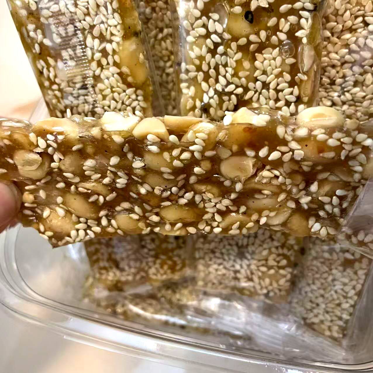 雷州特产正宗黑芝麻花生糖微甜牛皮糖白芝麻软糖8090后怀旧小零食