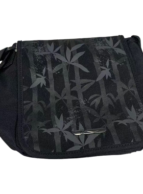 李宁斜挎包男女骑行包单肩包多功能户外旅行包胸包休闲包ABDH026