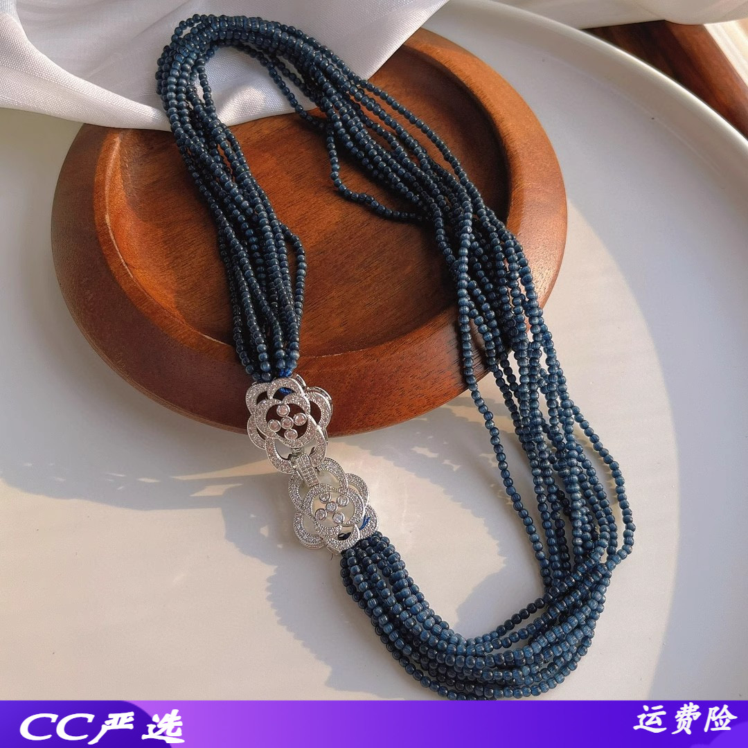 冷艳的蓝灰色猫眼石十层晚装链慵