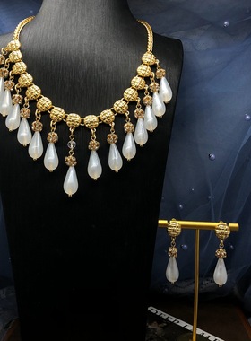 vintage饰品设计感新款白色水滴