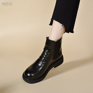 切尔西靴女秋冬软皮复古做旧褶皱炸街小短靴防滑平底烟筒马丁靴子