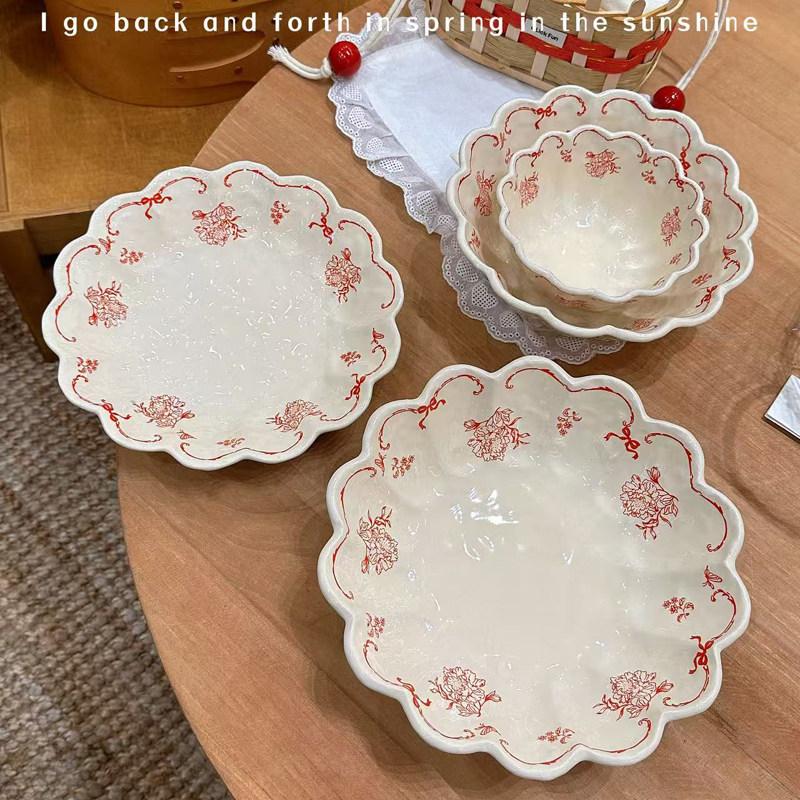 复古风花卉陶瓷盘子铃兰花边造型家用餐盘米饭碗红花白底盘碗