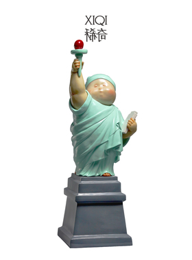 稀奇艺术风雕塑作品客厅桌面