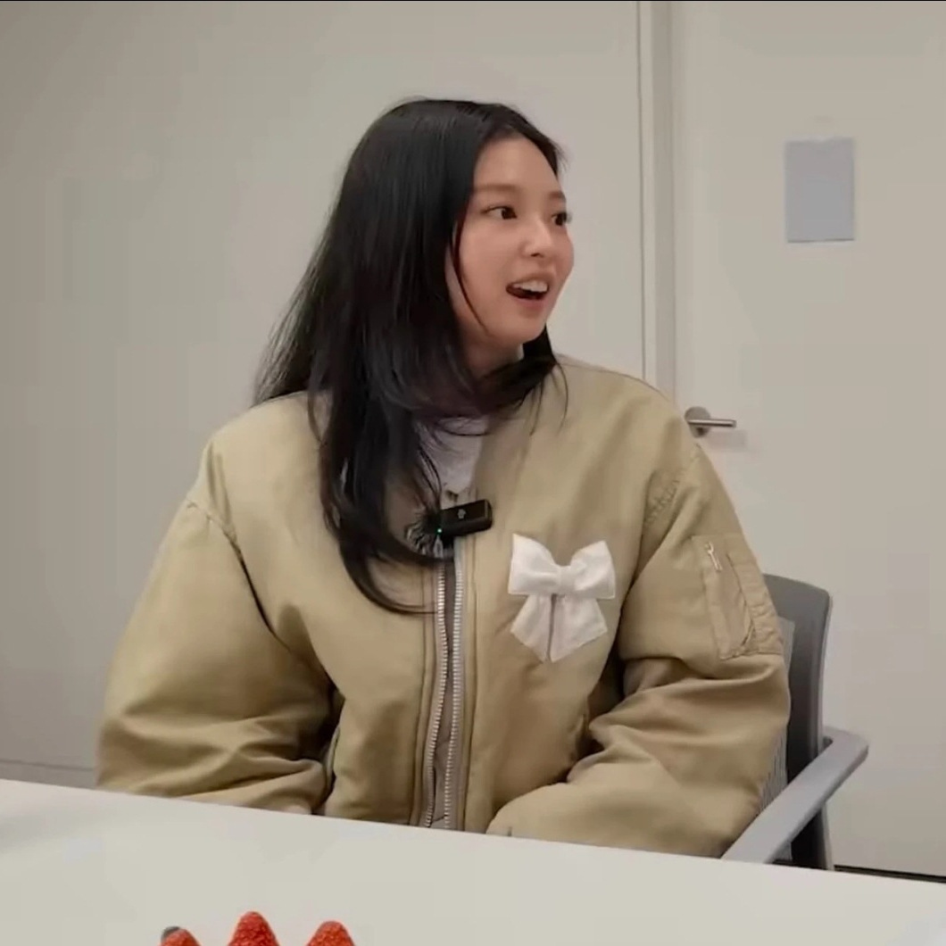 韩风   25新款 Jennie同款 百搭短款蝴蝶结棉服夹克外套