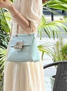 2024新款Rv女包包小方包信封包牛皮鳄鱼纹包单肩斜挎手提包晚妆包