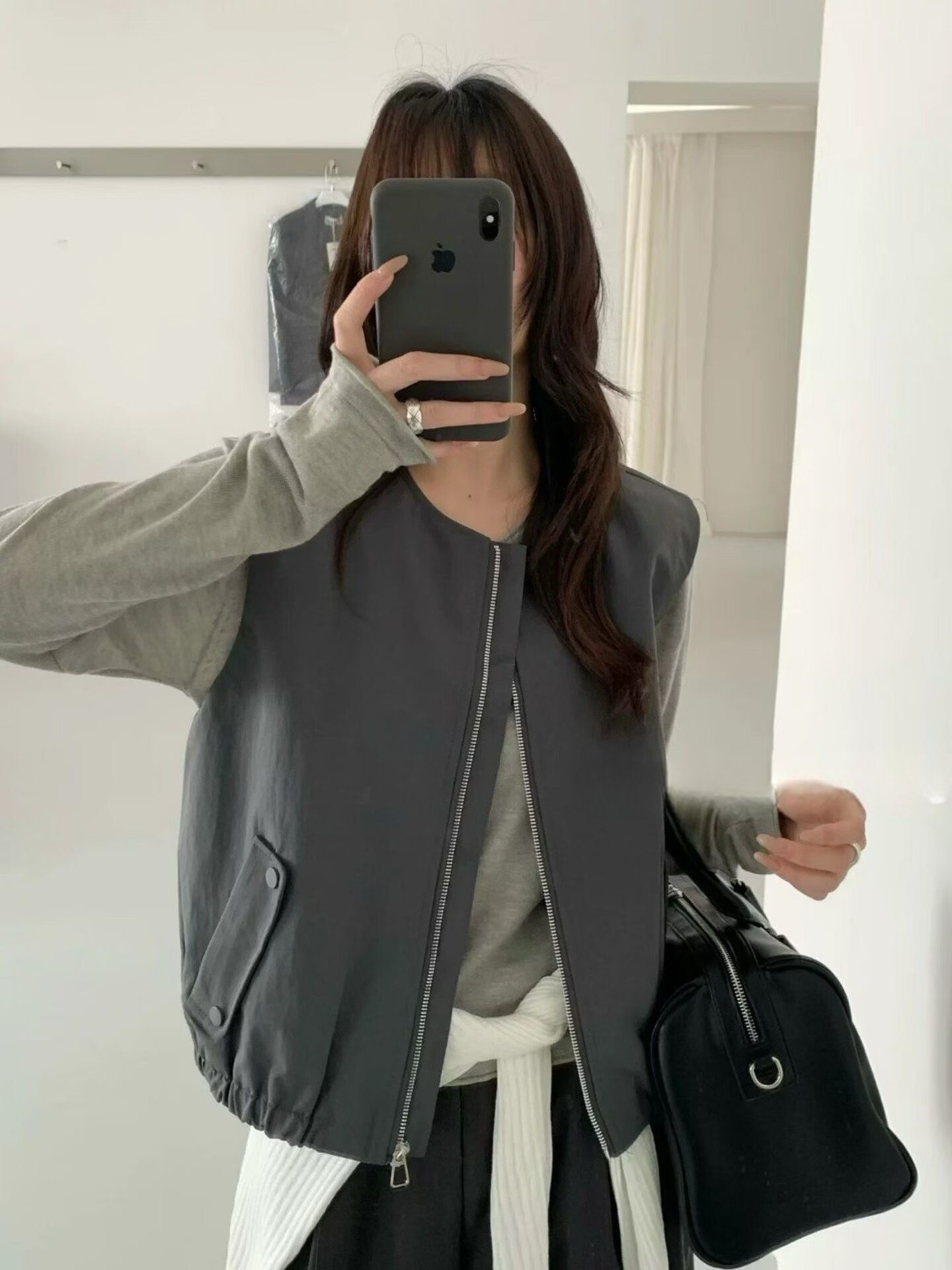 2026秋季新款韩版宽松休闲百搭无袖马甲女短款坎肩背心外套上衣潮