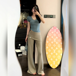 修身 蓝色V领短袖 女2026年夏季 灰色微喇休闲裤 显瘦辣妹两件套 T恤