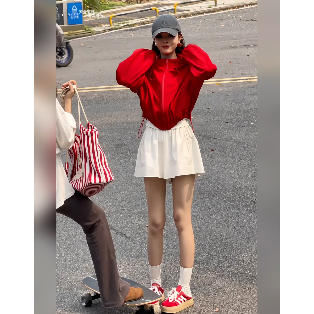 红色宽松防晒衣女短款2026新款夏季防晒服开衫透气轻薄百搭外套图片