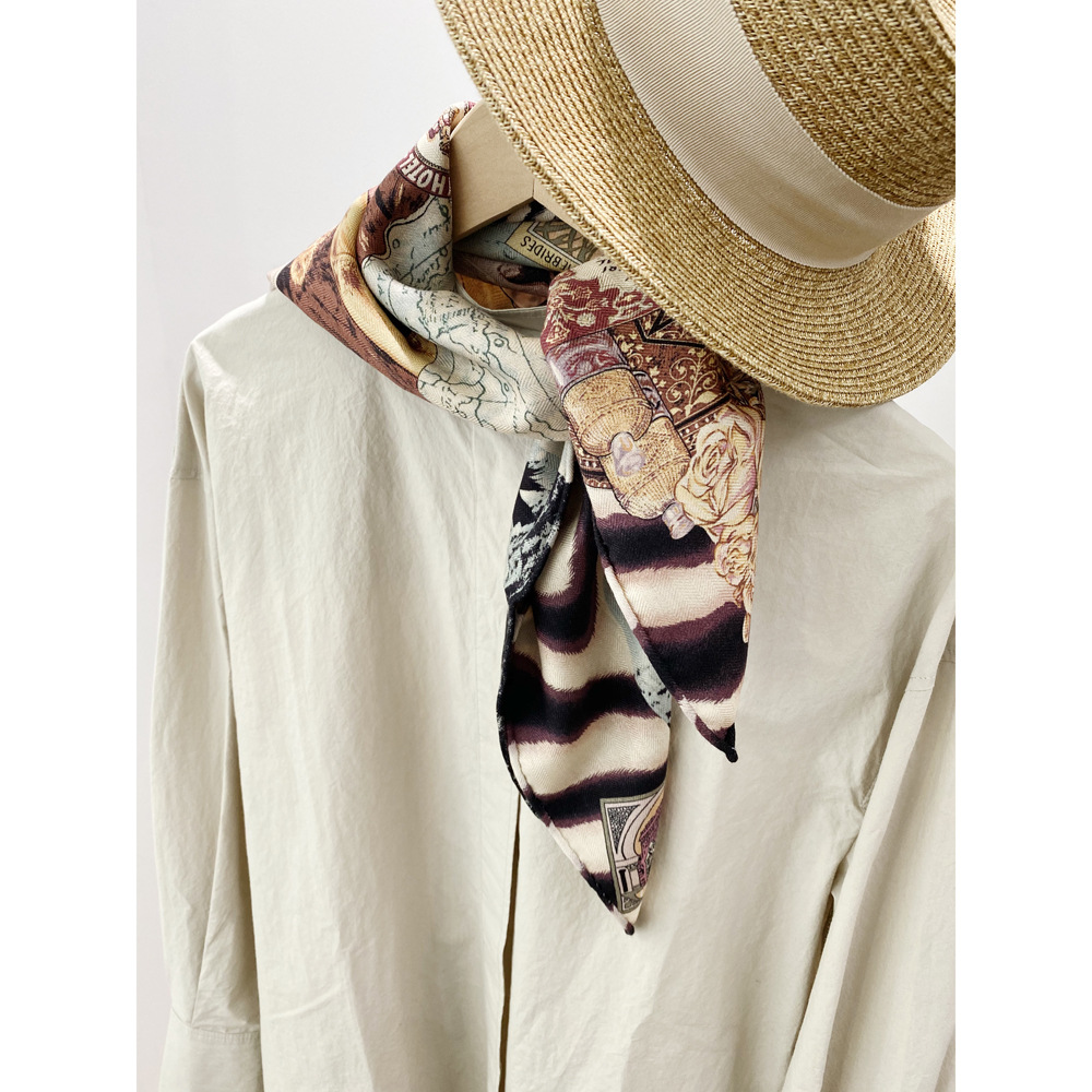 双面印花真丝丝毛中方巾70女时尚冬季围巾外搭披肩保暖欧美风