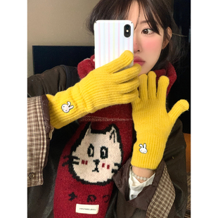 馨帮帮原创 骑行保暖卡通兔子手套可触屏加长护腕针织分指手套女