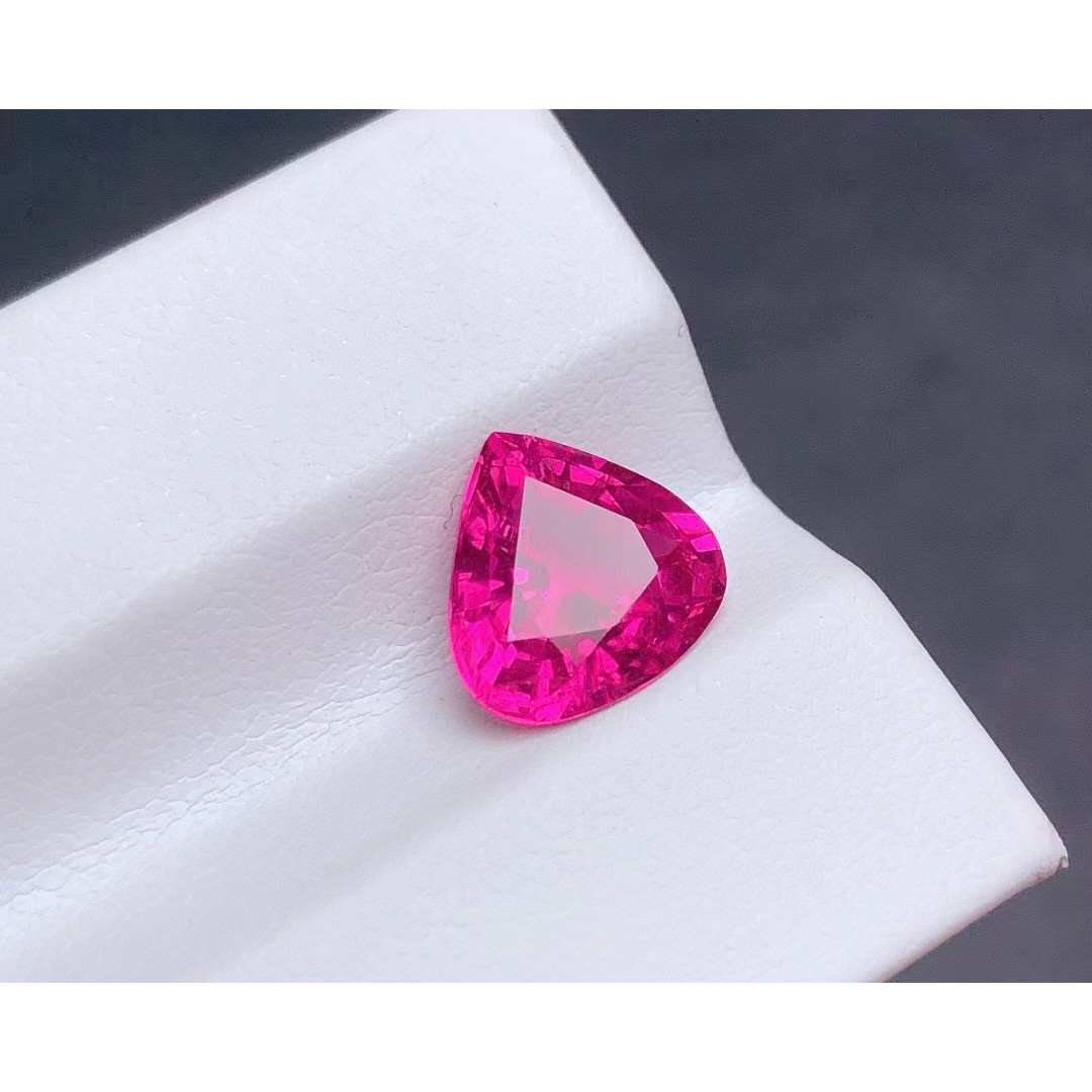 天然卢比来碧玺裸石戒面全净体定制戒指吊坠火彩棒晶体佳3.11ct