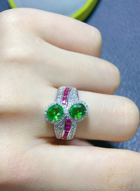 轻奢小众设计款天然沙弗来戒指s925纯银精工镶嵌高级感拉满