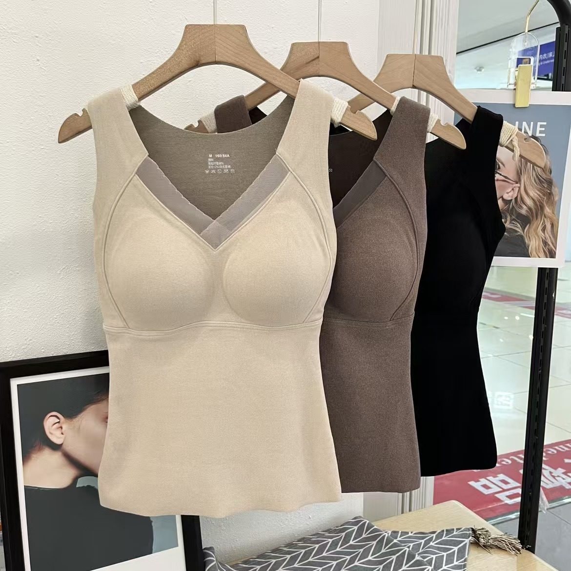 石墨烯保暖背心女秋冬加绒加厚发热德绒带胸垫一体固定杯贴身内衣,女士内衣/男士内衣/家居服,保暖背心,淘宝优惠券,粉丝福利购,淘宝优惠卷