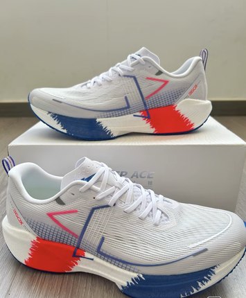 特步360X碳板马拉松缓震耐磨回弹透气提速网面体考运动休闲跑鞋