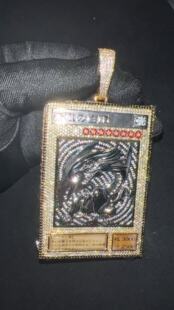 游戏王满钻青眼白龙吊坠嘻哈潮流吊坠