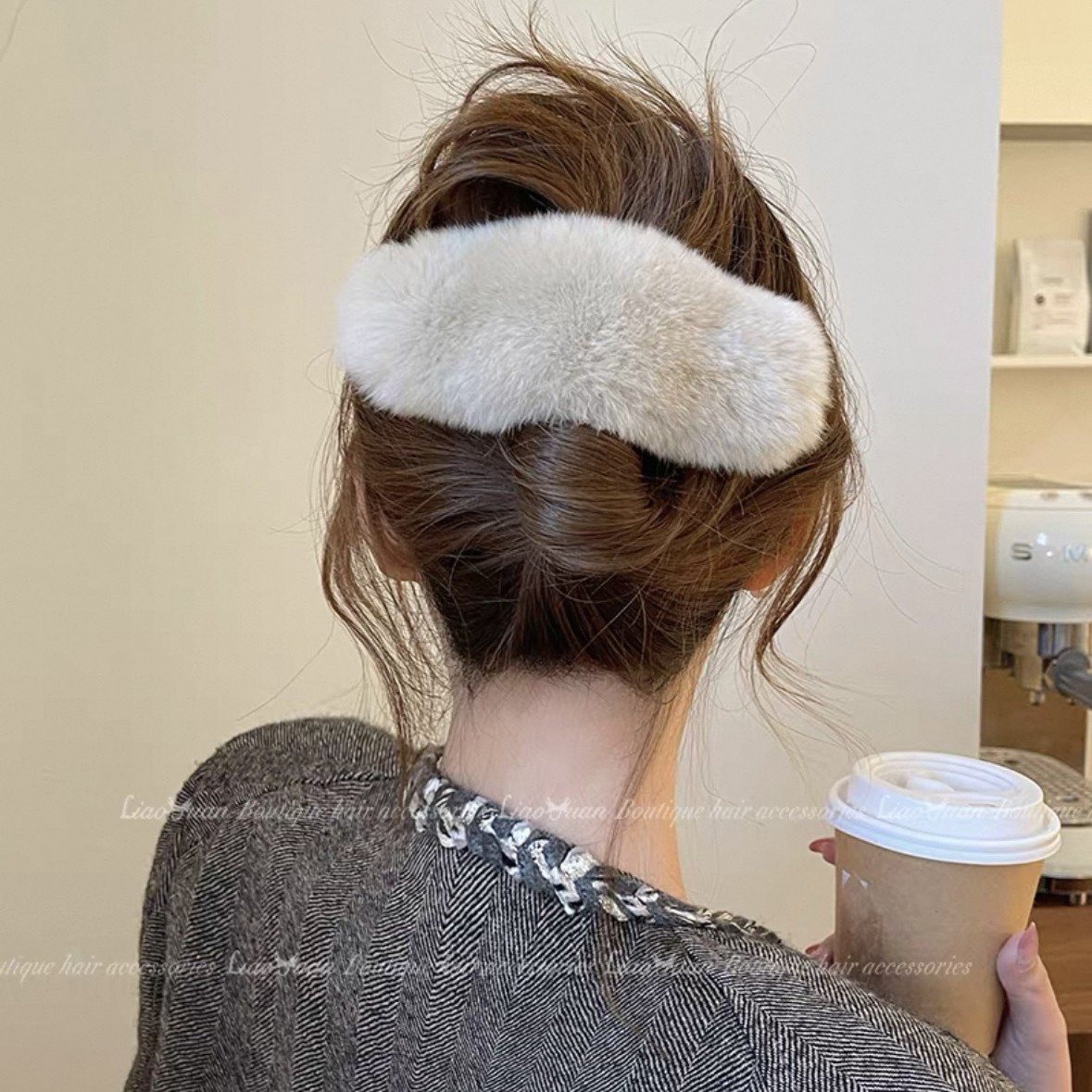 秋冬蓬松獭兔毛毛绒发夹女2025新款后脑勺大号鸭嘴夹气质盘发抓夹