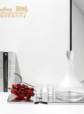 现代轻奢玻璃酒具酒杯醒酒器组合摆件样板间售楼处酒柜饰品