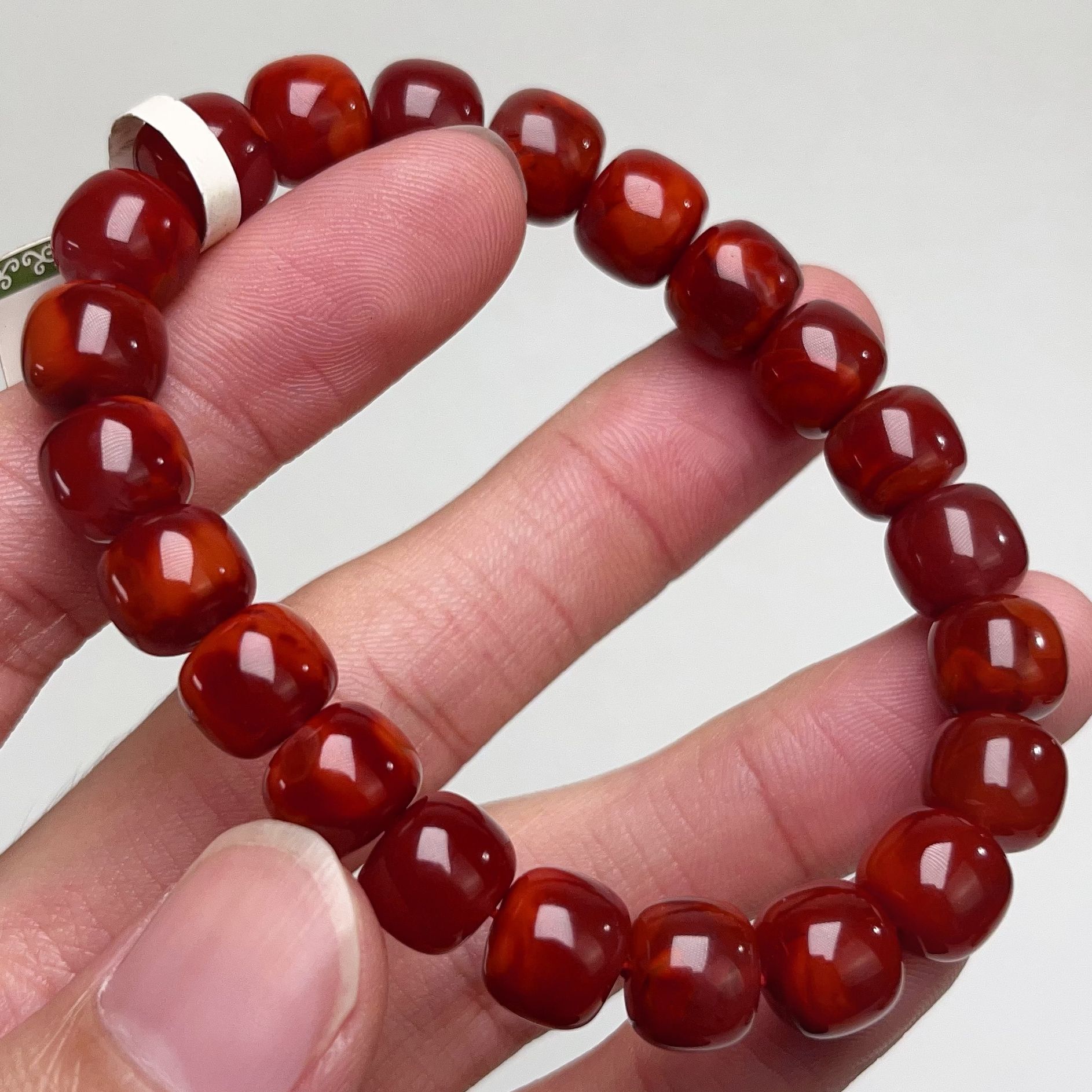 905C31凉山瓦西料南红牛血火焰单圈手串