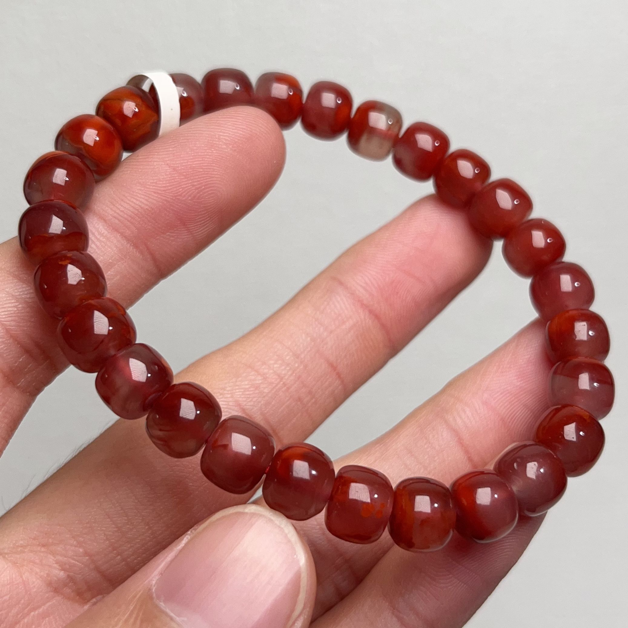 206C02凉山瓦西料南红柿子牛血玫锦红老型单圈手串