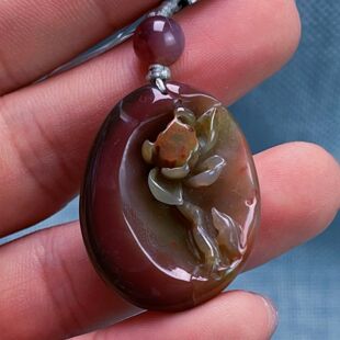 21Z01凉山盐源玛瑙原矿和和美美牡丹花精工雕刻吊坠